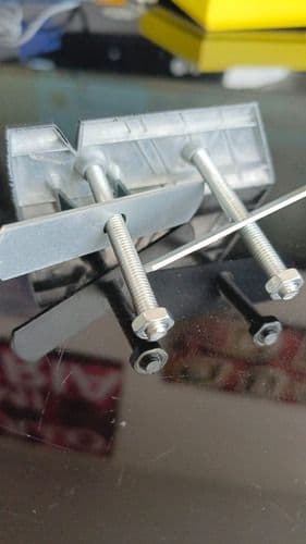 Emblema Bmw ///m Mpower Persiana Negro Frontal Barras