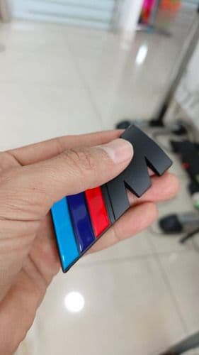 Emblema Bmw ///m Mpower Persiana Negro Frontal Barras